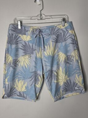 Travis Mathew Hybrid Palm Branch Print Tie Front 3-Pocket Shorts